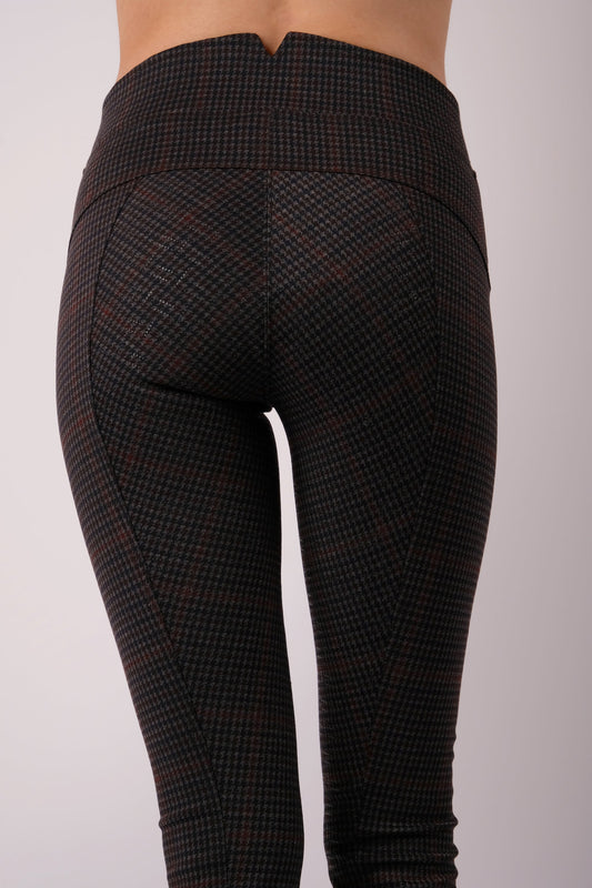 Pull on Arya Montar